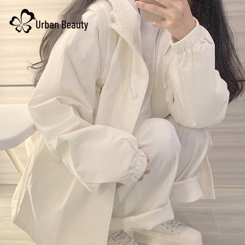 

Женская осенняя функциональная ветрозащитная водонепроницаемая куртка с капюшоном L