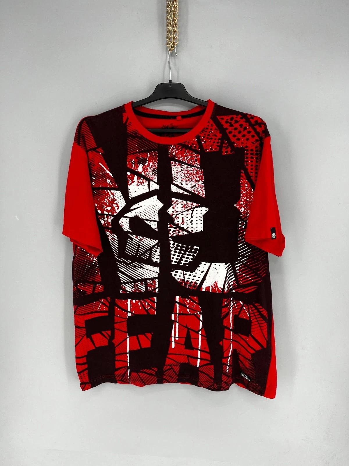Vintage Y2K Red/Black No Fear T-Shirt size XL S