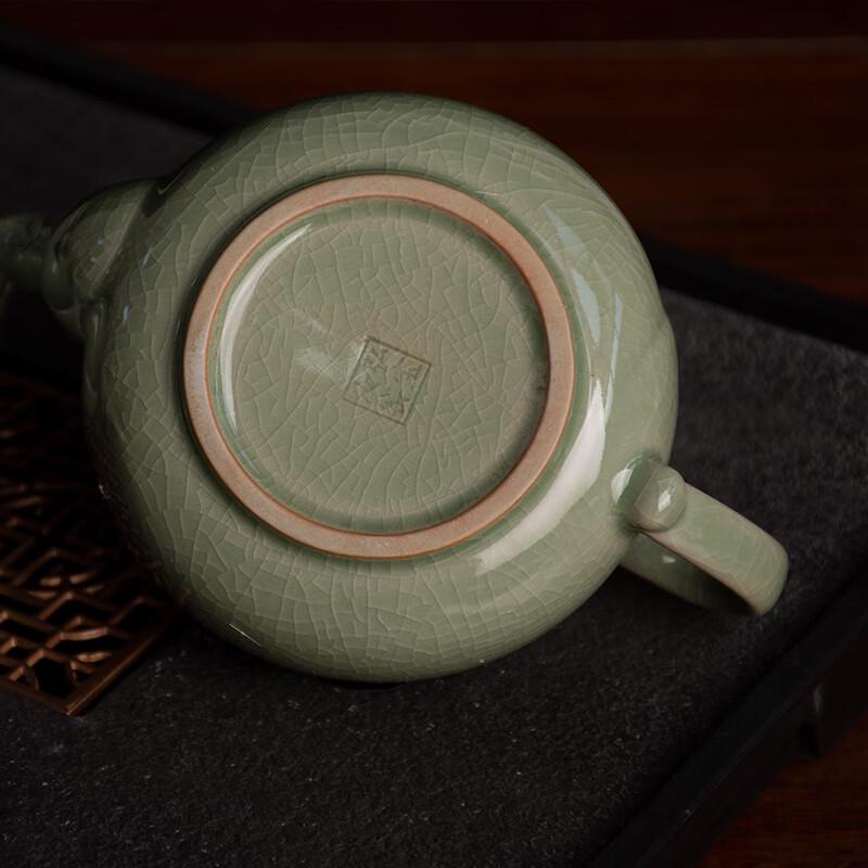 Hongbao Ru Kiln Celadon 10-Piece Tea Set