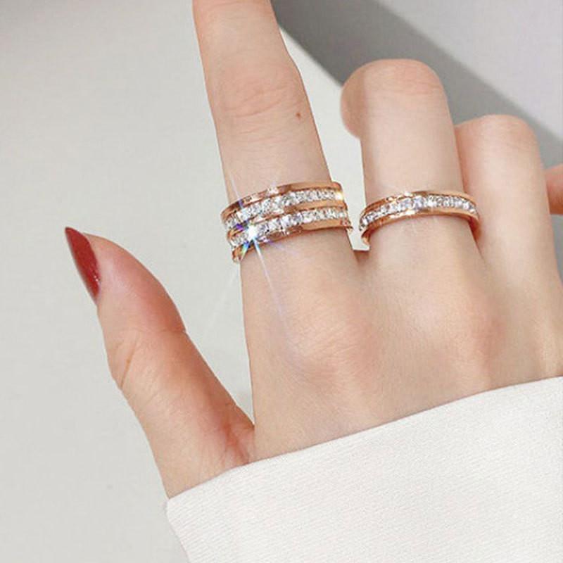 Eleganter 925 Sterling Silber Ring für Damen mit funkelndem Voll-Diamant-Design für trendige Paare