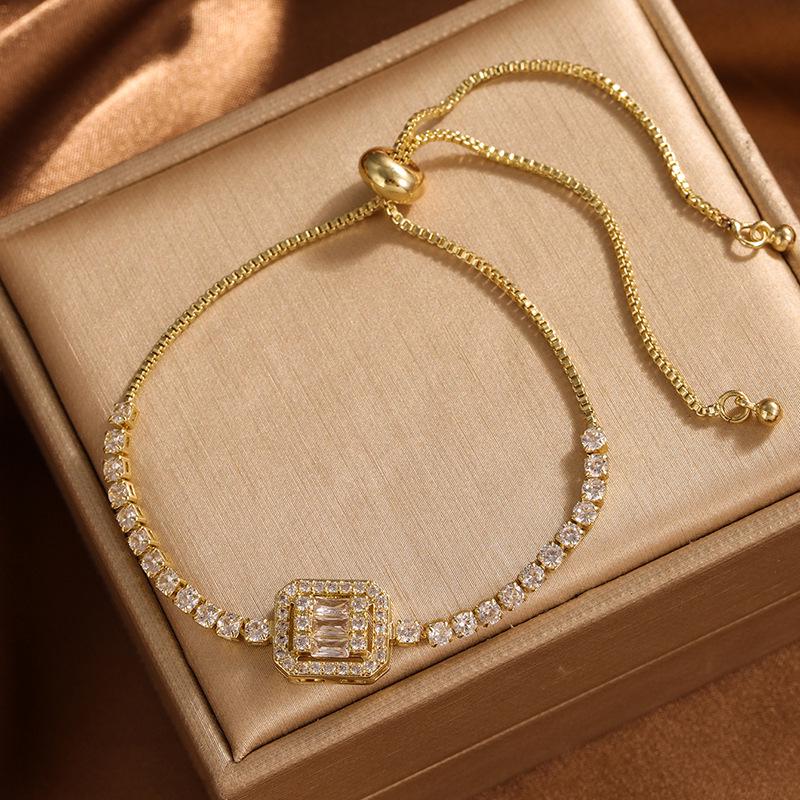 Adjustable Square Zircon Bracelet with Claw Chain