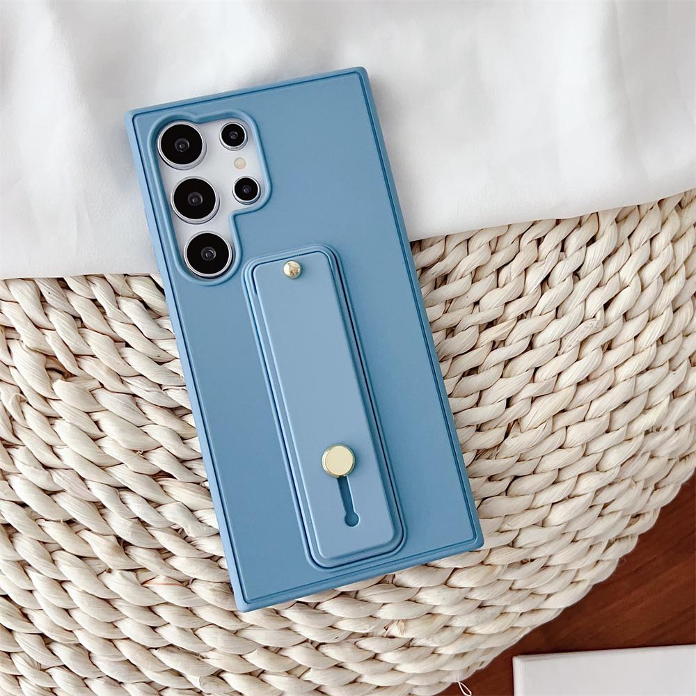 

Invisible Stand Bracket Matte Phone Case for Samsung Galaxy S25 S24 S26 Ultra S23 S22 Plus Wrist Strap Holder Shockproof Cover Galaxy S22+ 5G