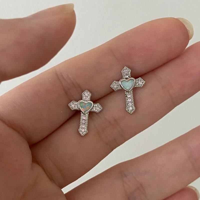 Gothic Punk Rhinestones Cross Stud Earrings for Women Men Personality Hip-Hop Heart Crystal Earrings Statement Jewelry Gifts