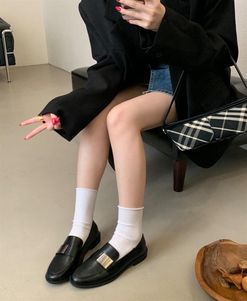 British style small leather shoes women's autumn 2025 new square head retro loafers flat-bottomed versatile women's single shoes