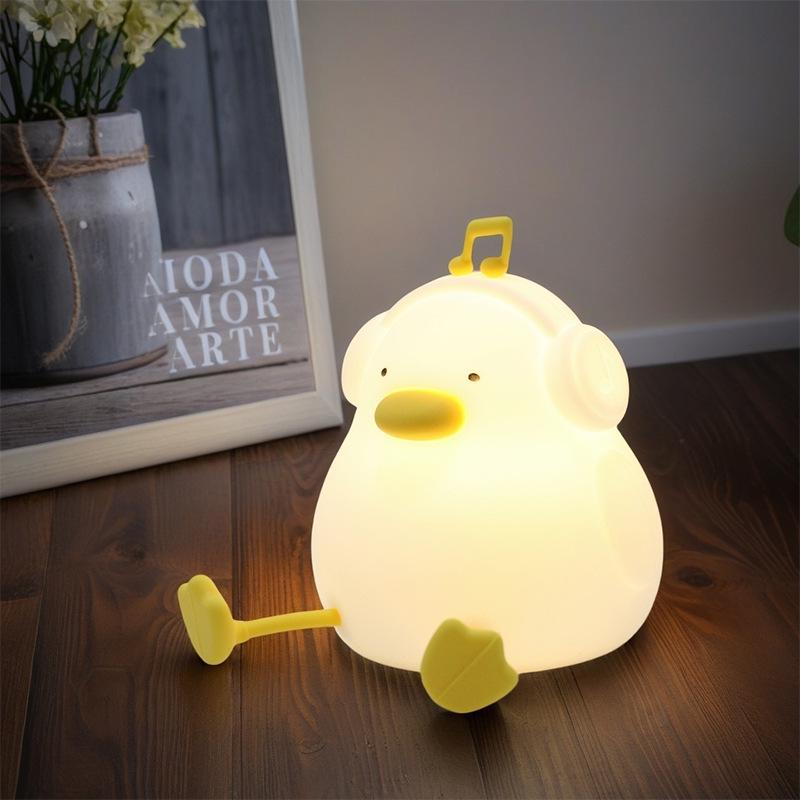 

Rechargeable Cute Duck Silicone Night Light for Bedroom and Nursery 1W