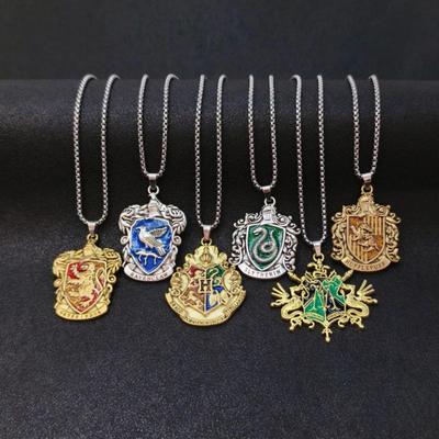 Hogwarts School of Witchcraft and Wizardry Slytherin Hufflepuff Crouch School Style Pendant Retro Personalized Pendant Decoration