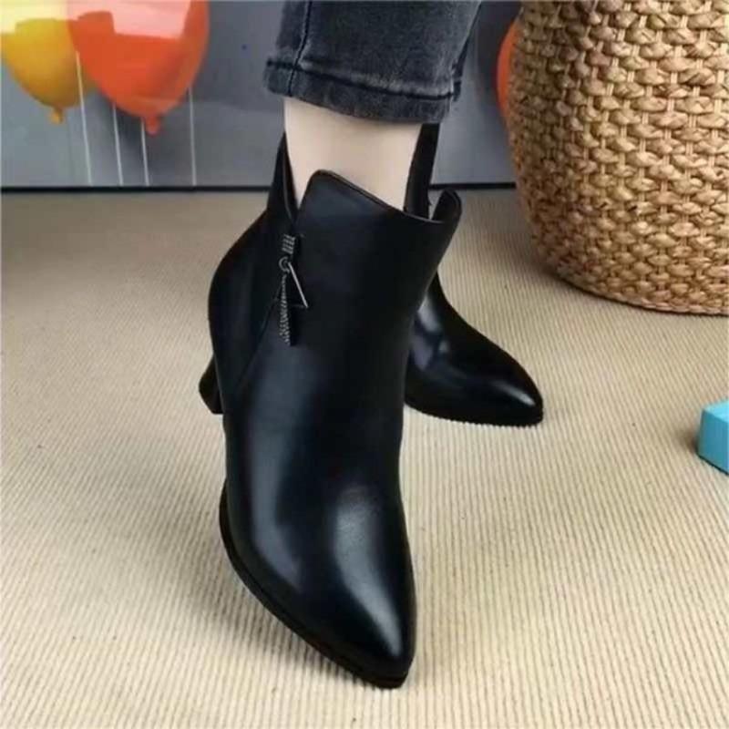 Autumn and Winter New Women's Soft Leather Cold-proof Warm Boots Thick Heel Temperament Thin Velvet Versatile and Ankle Boots Women's Boots
