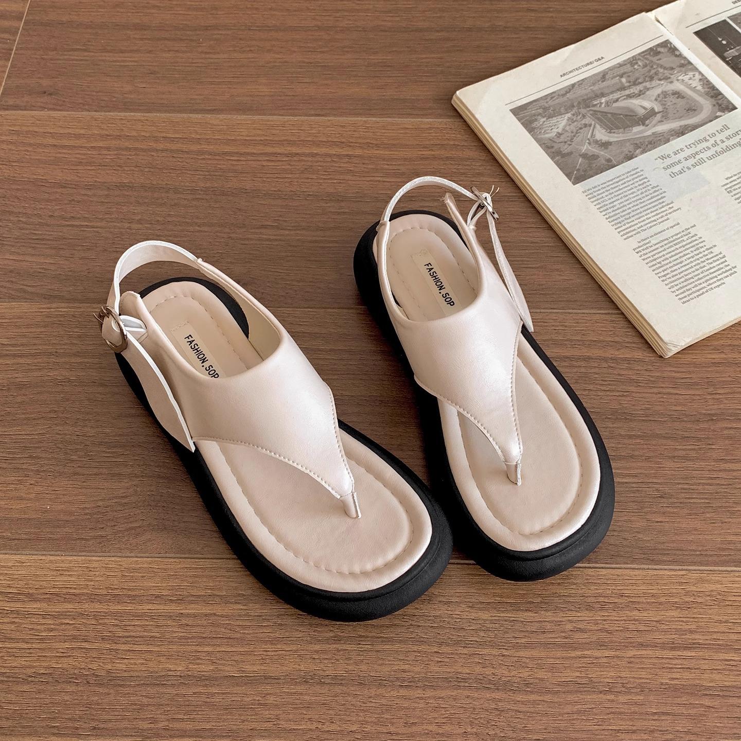 

Французские сандалии женские 2025 новые летние мягкие модные пляжные туфли на плоской подошве верхняя одежда с юбкой римские туфли 35 белый