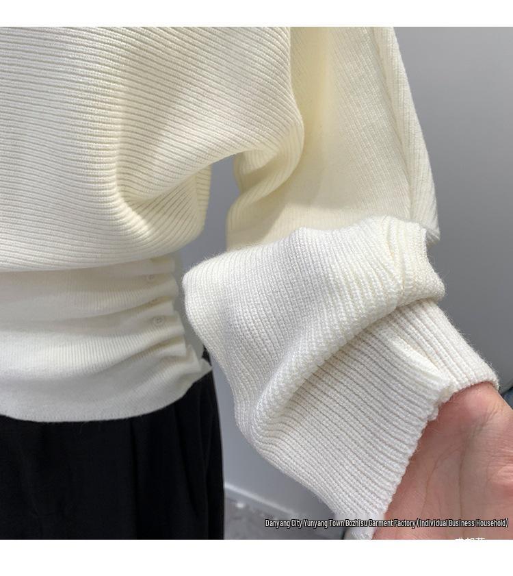 One-Shoulder Knit Base Shirt: Women's Korean Style Autumn/Winter Fashionable Versatile Off-Shoulder Sweater.