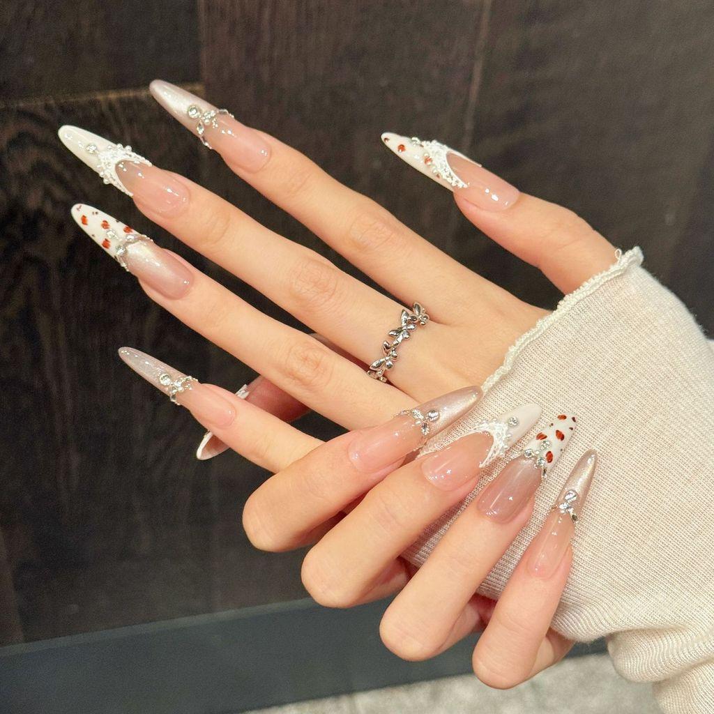 Handmade Press On Nail French Sparkling High-end Glass Bead Cat Eye 3D Diamond Light Luxury Stiletto/Oval Fake Nail Patch Artificial Nail Reusable