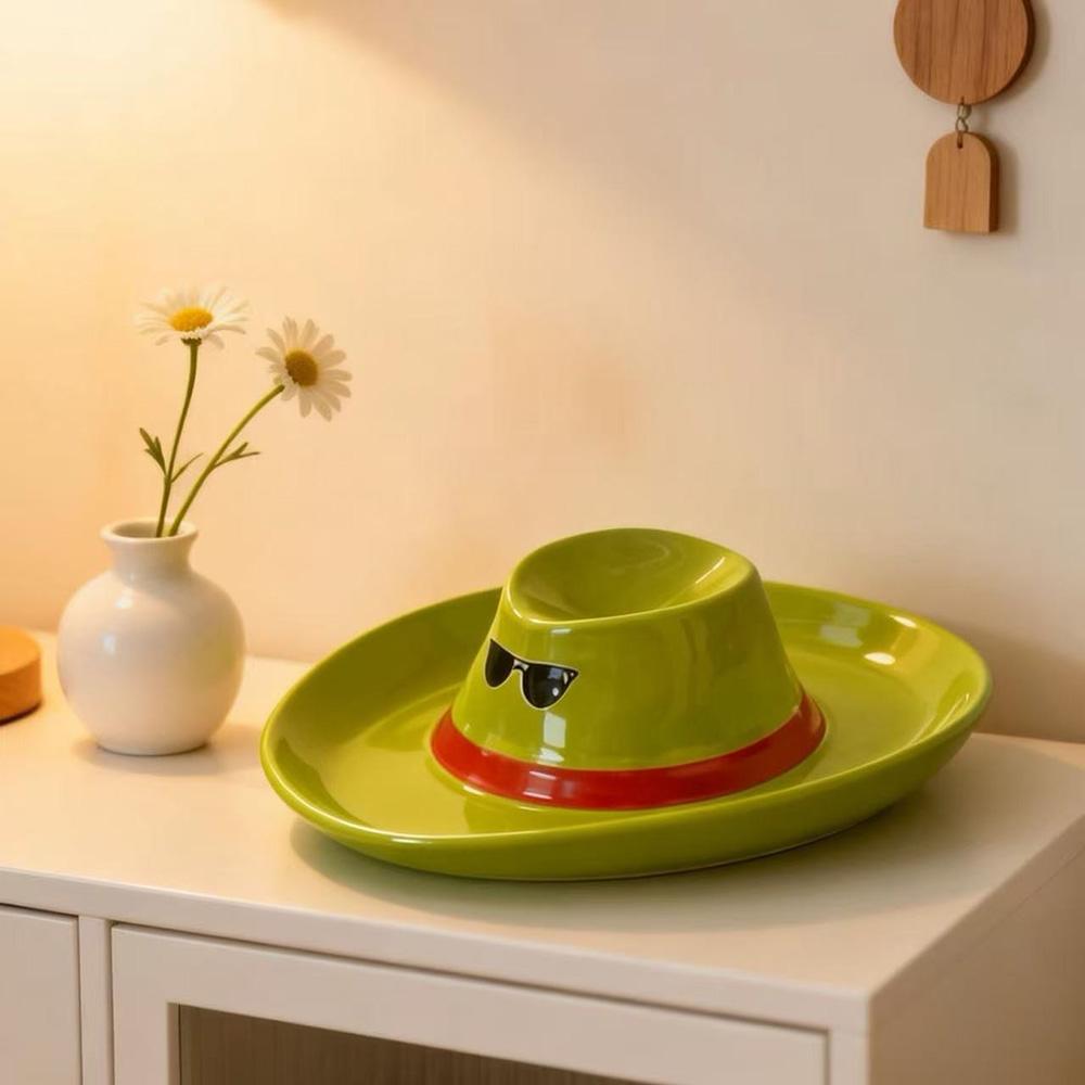 

Cowboy Hat Ceramic Tray with Built-in Dish - Multifunctional Food Plate & Key Organizer for Entryway зелёный
