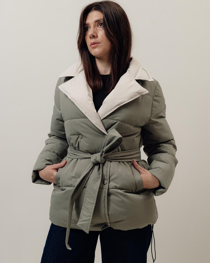 Jachetă cu centură HAIZIYUAN 824 M măsliniu-lăptoasă