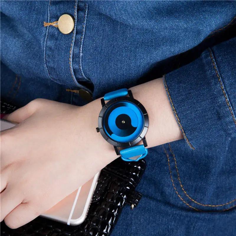 New Creative Rotation Men Watches  Leather Strap Quartz Watches Men Sports Watches Fashion Male Watch Relogio Masculino