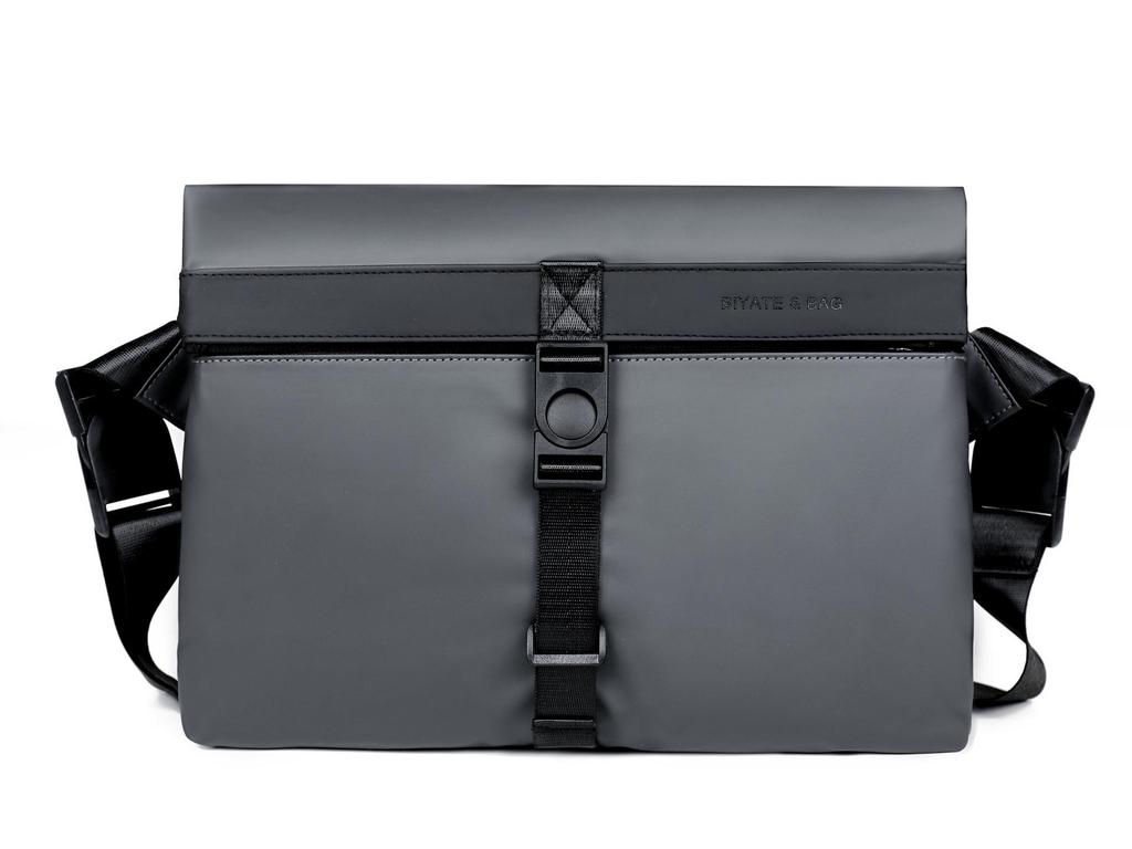 Nordic Minimalist Men's Leather Crossbody Briefcase – Trendy Shoulder Bag for Business Commute