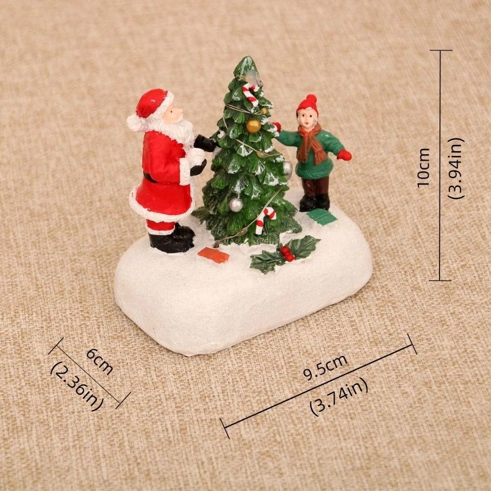 Żywiczna Lśniąca Statua Świąteczna Widok Śniegu Projekt Mikołaja Ozdoba Latarni Świątecznej Sosnowe Gałązki ze Światłami LED