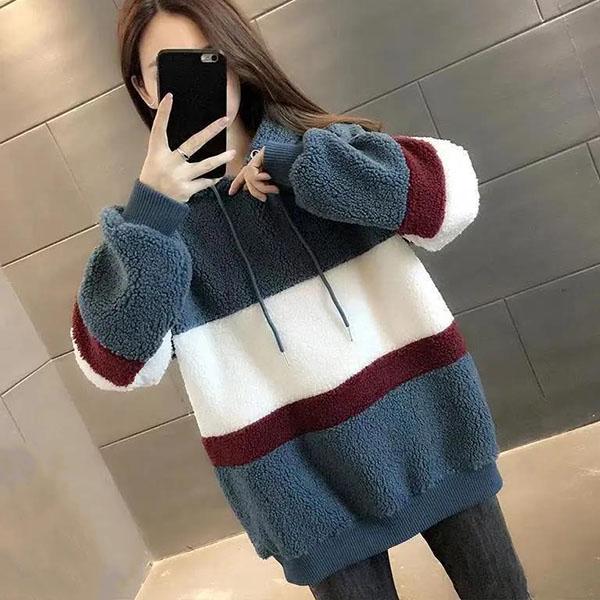 Women's Autumn and Winter Plush Thickened Lamb Wool Sweater Female Color Matching Mid-length Large Size Hooded Coat
