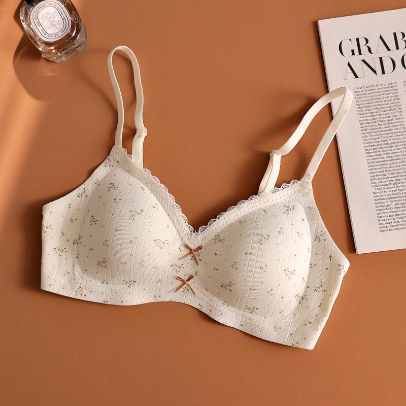 Gentle jacquard floral cream soufflé underwear women's lace edge girls' steel-rimless underwear small breasts gather bra
