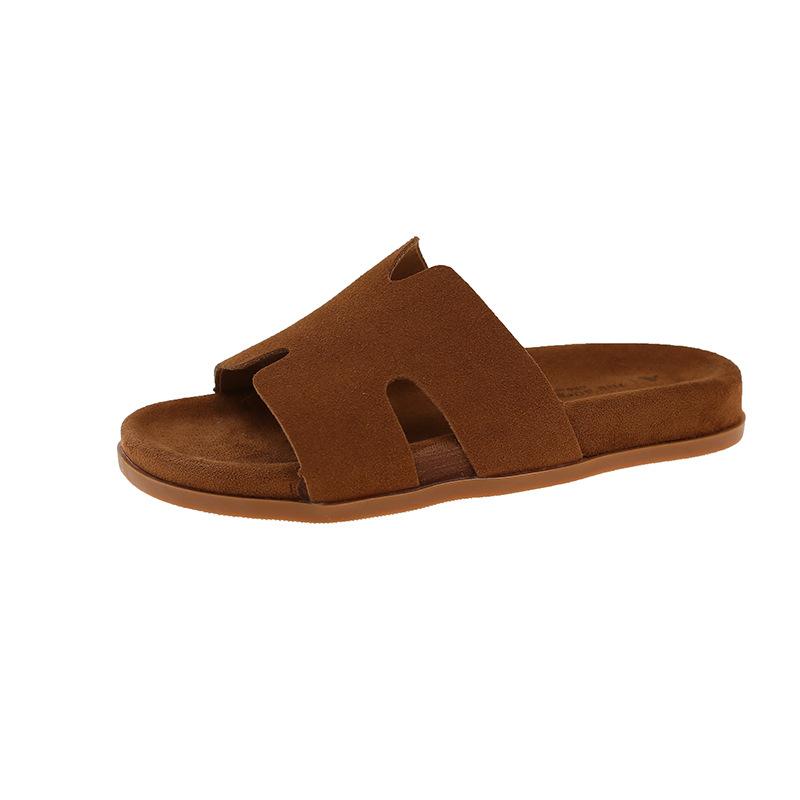 ~ Slippers wear new soft flat-bottomed beach sandals fashionable one-word sandals