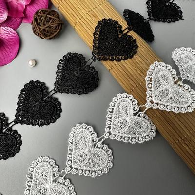 Düğünler ve Perdeler İçin Sıcak Satış Kalp Şeklinde Oyuk Dantel Polyester Elbise Suda Çözünür Dantel ile