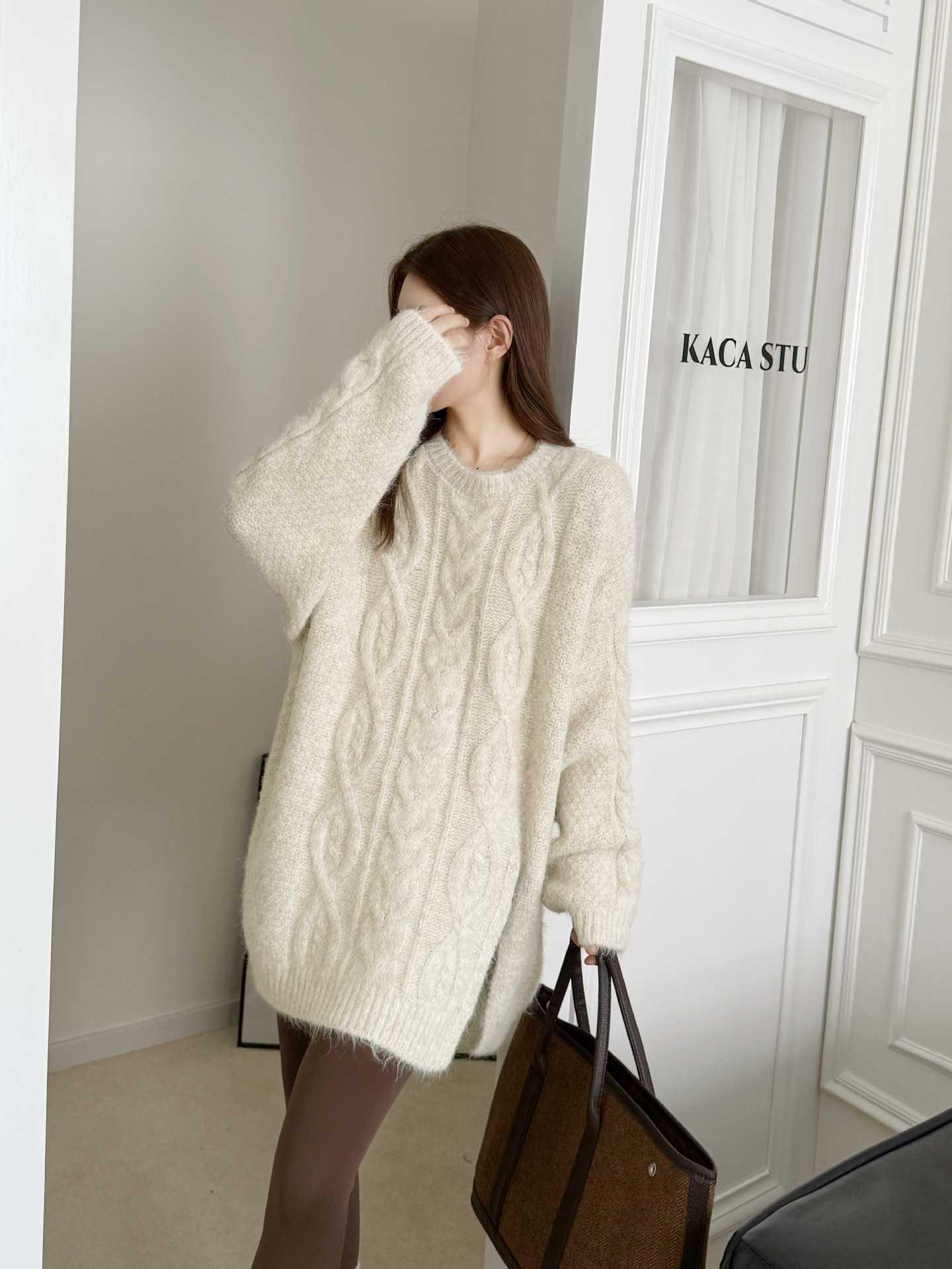 

Women s Korean Style Cable Knit Crew Neck Sweater – Autumn Winter Loose Fit with Slit Design кавовий
