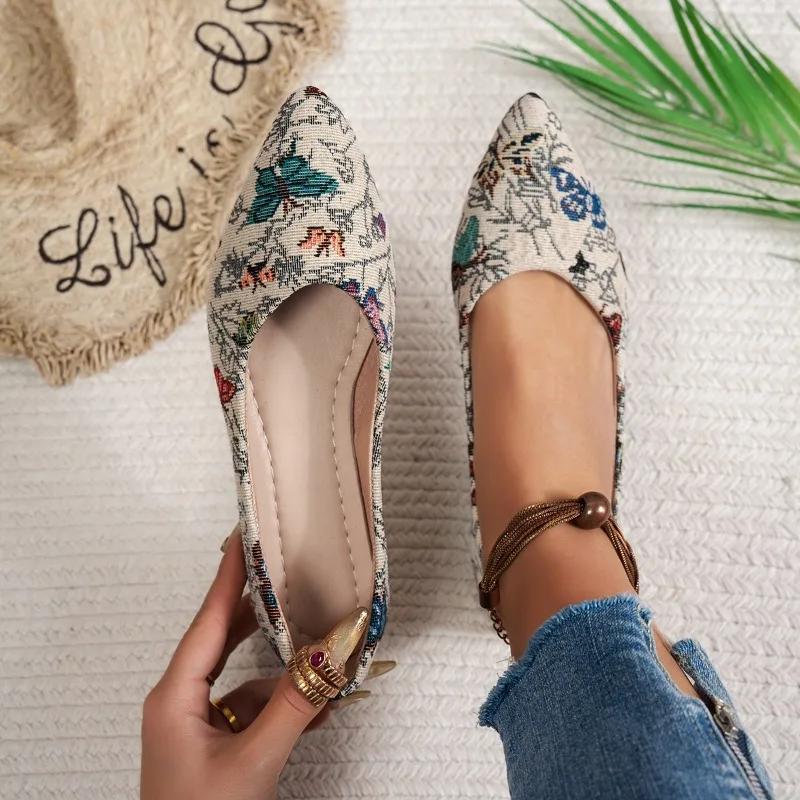 Fashion 2025 Hot Sale Plus Size Women's Flats Print Slip On Soft Bottom Pointed Toe Flats Outdoor Casual Daily Walking Shoes Zapatos