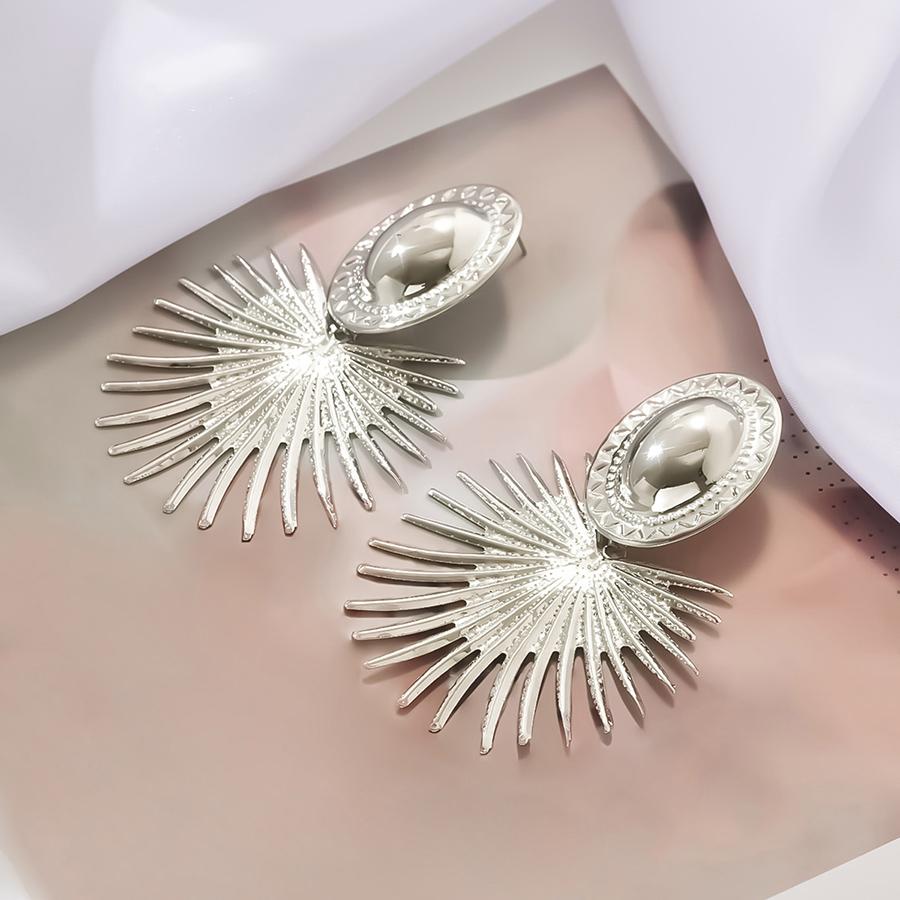 Fashion Exaggerated Oval Sun Hanging Ear Clip for Women Big Personality Statement Earrings Without Pierced Jewelry Accessories