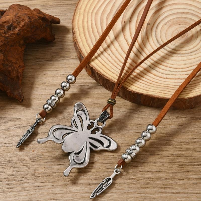 Fashionable Turquoise Butterfly Pendant Necklace Lightweight PU Alloy Neckchain Jewelry For Women Casual Wear