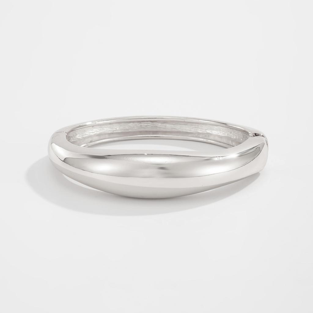 Fashion Water Drop Hug Spring Buckle Bracelet, Simple Metal Texture Glossy Open Bracelet For Women
