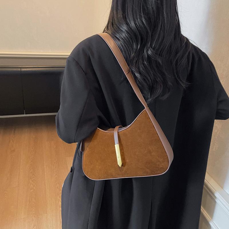 Suede bag women's large capacity 2025 new autumn and winter matte retro shoulder underarm bag work commuter bag