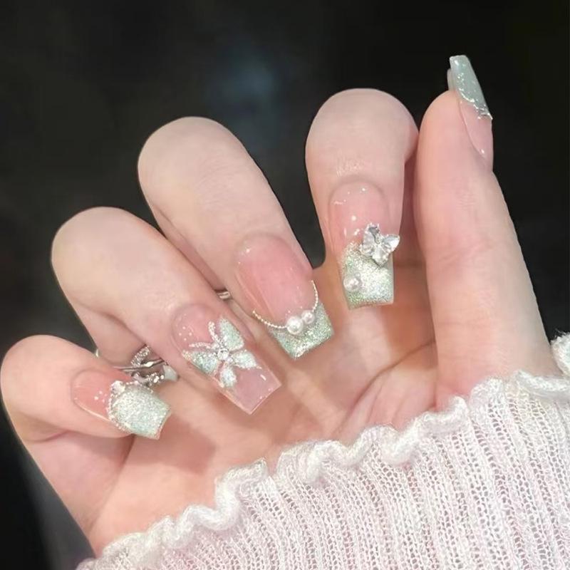 

Градиєнтні золотисті фольговані знімні наклейки для нігтів - Осінньо-зимова колекція