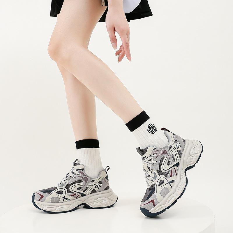 2025 Early Spring New Dad Shoes Women's Thick-soled Lightweight Soft-soled Retro Non-slip Heightening Breathable Sports and Leisure Shoes Women