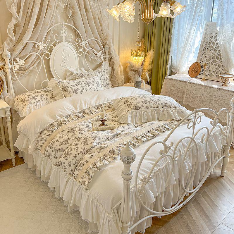 G5Z Princess Heart Cotton Four-Piece Bedding Set with Ruffled Skirt