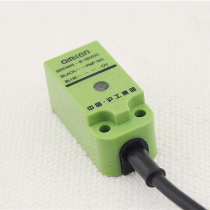 AF-18A-05E1E2F1F2L1L2A1A2 Square Inductive Proximity Sensor 18x18