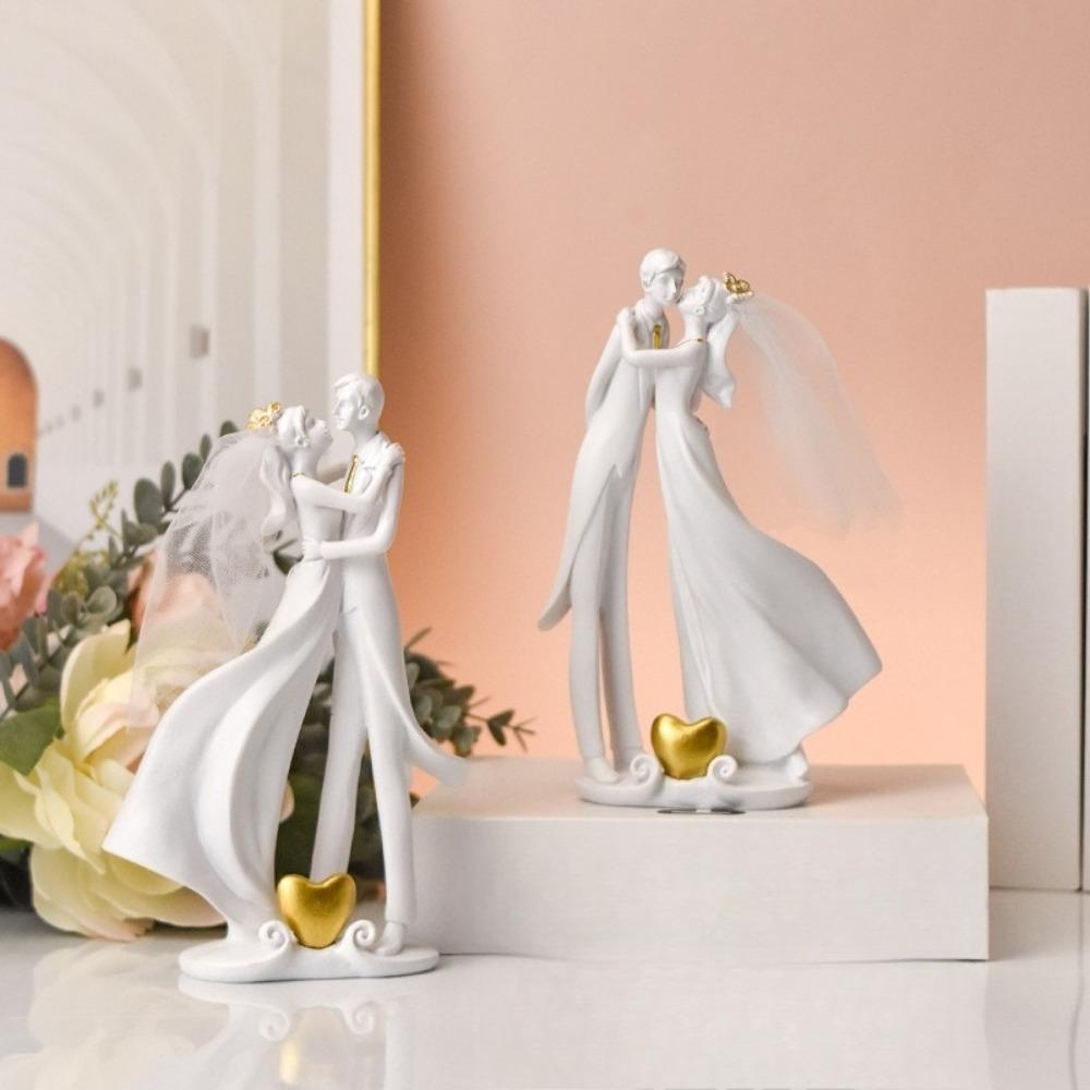 Nordic Style European Wedding Bride and Groom Series Resin Desktop Ornaments Valentine's Day Hand-made Decorative Figurines