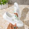 Damenmode Atmungsaktive Mesh-Sneaker Runde Spitze Lässige Flache Schuhe Hellgrüne Schnürsenkel Gänseblümchen-Stickerei Sommer-Gehschuhe