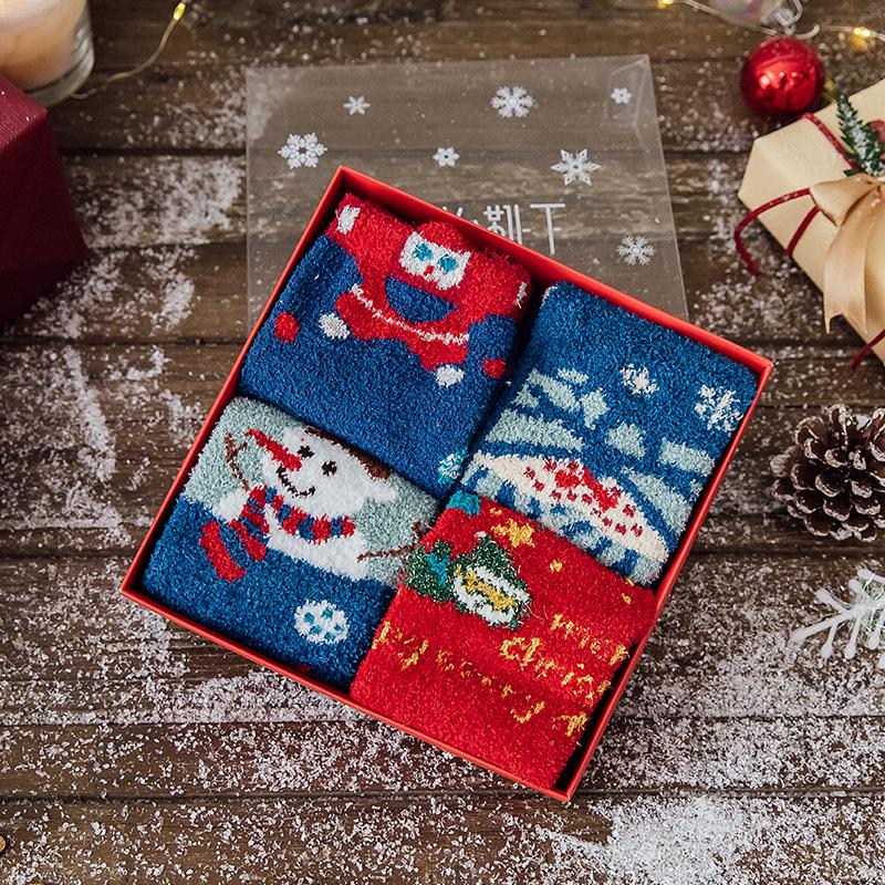 

Рождественская подарочная коробка: Двусторонние флисовые мультяшные носки до середины икры для пар 4 Pairs Gift Box