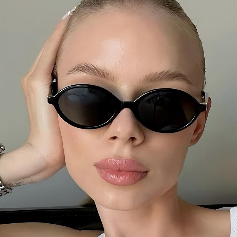 

Ladies sunglasses, new oval retro sunglasses.