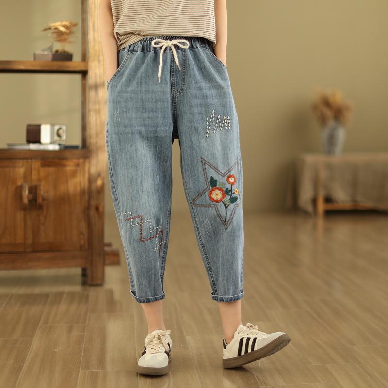Mode Sommer Damen Zerrissene Lockere Jeans Damen Freizeit Stickerei Denim Hose Vintage Damen Elastische Haremshose