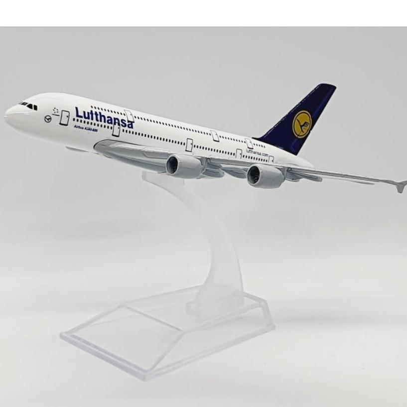Lufthansa Airbus A380 Diecast Alloy Model Airplane, 16cm - Ready-to-Display Collectible