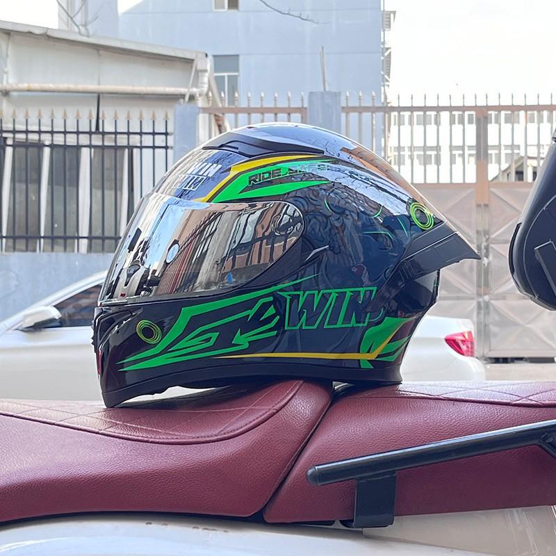 Full Face Motorcycle Helmet With Rear Wing Spoiler ABS Material Bluetooth Compatible Men All Season Riding