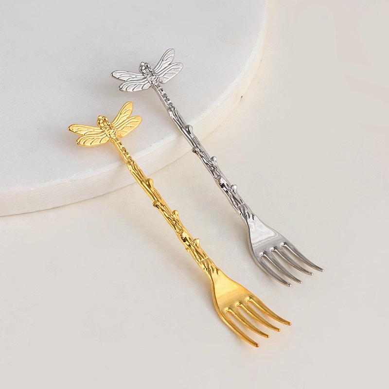 1Pcs Kitchen Accessories Retro Hotel Family Dessert Coffee Spoon Ice Cream Tools Creative Royal Style Flatware Metal Spoon
