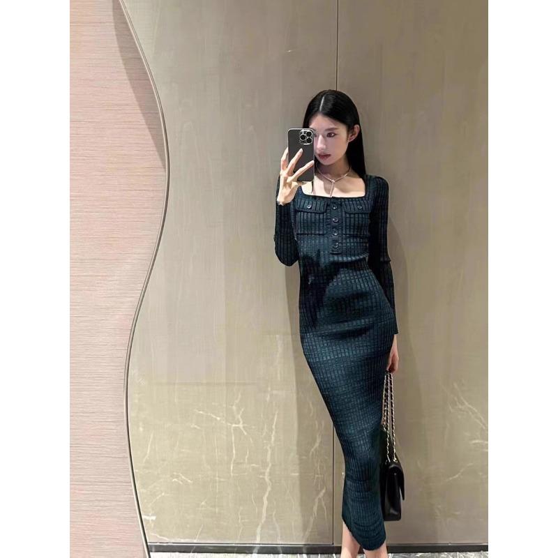 Retro dress women's autumn new temperament high-end slim-fitting knitted dress