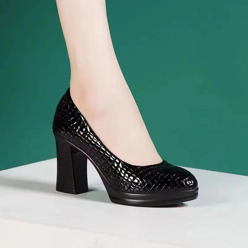 Fashion 2025 Sapatos Femininas Women Fashion Round Toe Black Plaid Pattern Slip On Chick High Heel Shoes Lady Casual White Work Pumps