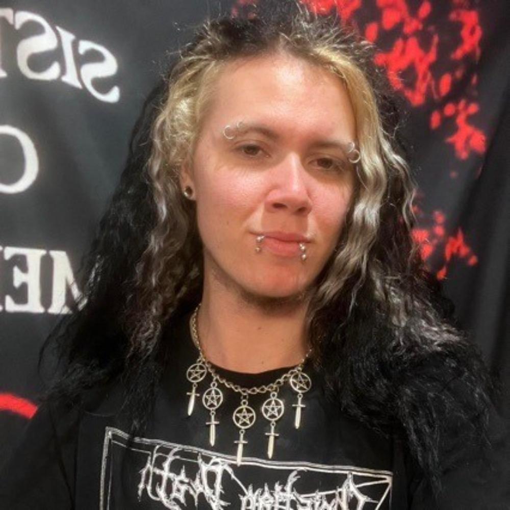 Trendige Gothic Silber Farbe Ausgeschnittenes Fünfzackiger Stern Symbol Kreuzschwert Multi-Anhänger Quaste Halskette für Frauen Schmuck