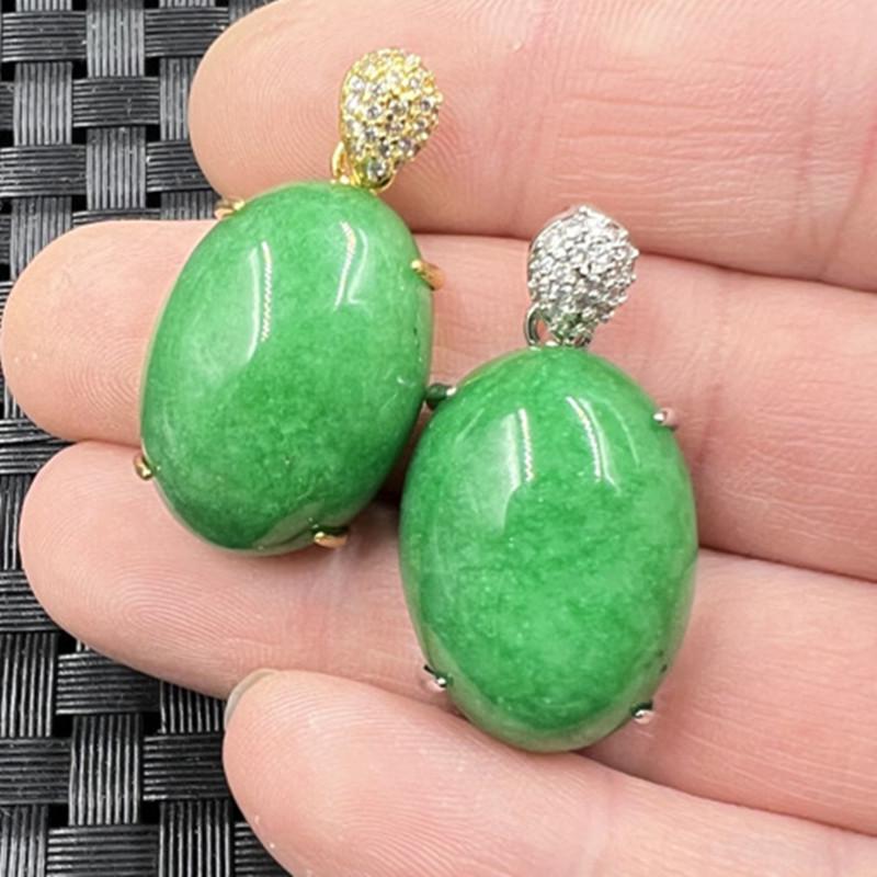 Emerald Green Jade & Diamond Oval Pendant Necklace (Unisex) Gold - Approx. 15x25mm