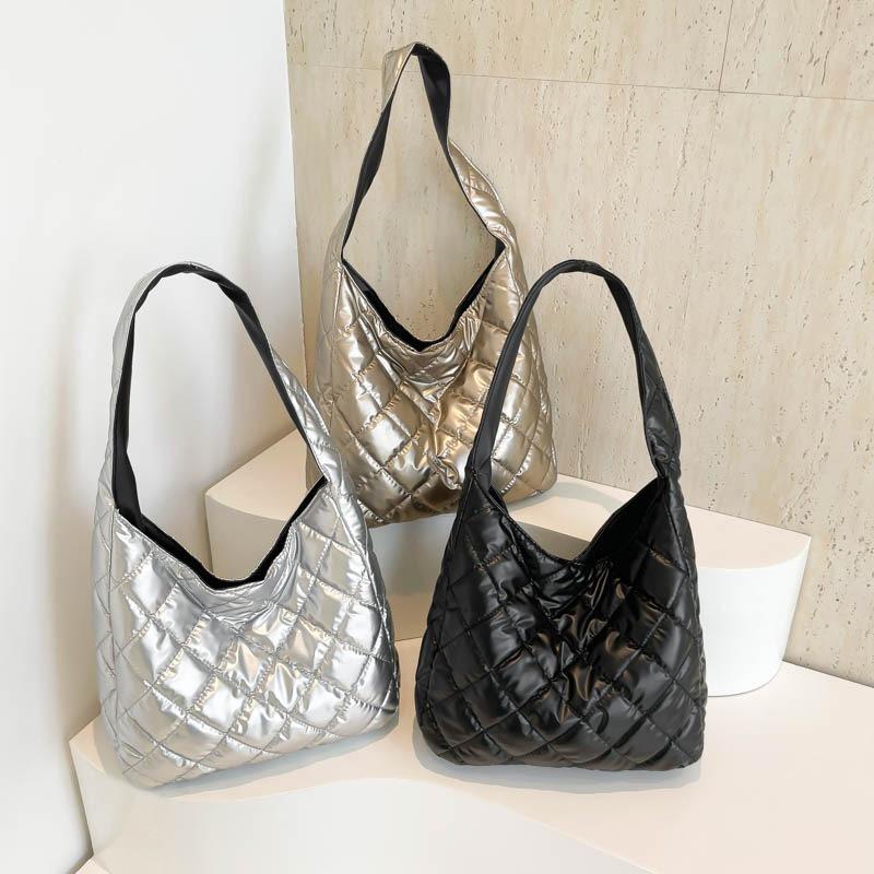 Rhombus embroidery thread large-capacity shoulder bag autumn and winter new casual shoulder underarm portable tote bag women