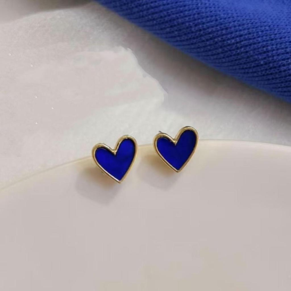 Minimalist French Drop Earrings: Retro, Sweet, Versatile Design with Light Luxury and Unique Personality