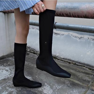 Augmentation de la hauteur intérieure et bottes fines élastiques Européennes et Américaines à petit bout carré tricotées fines bottes plates décontractées polyvalentes noires chaussettes bottes pour femmes