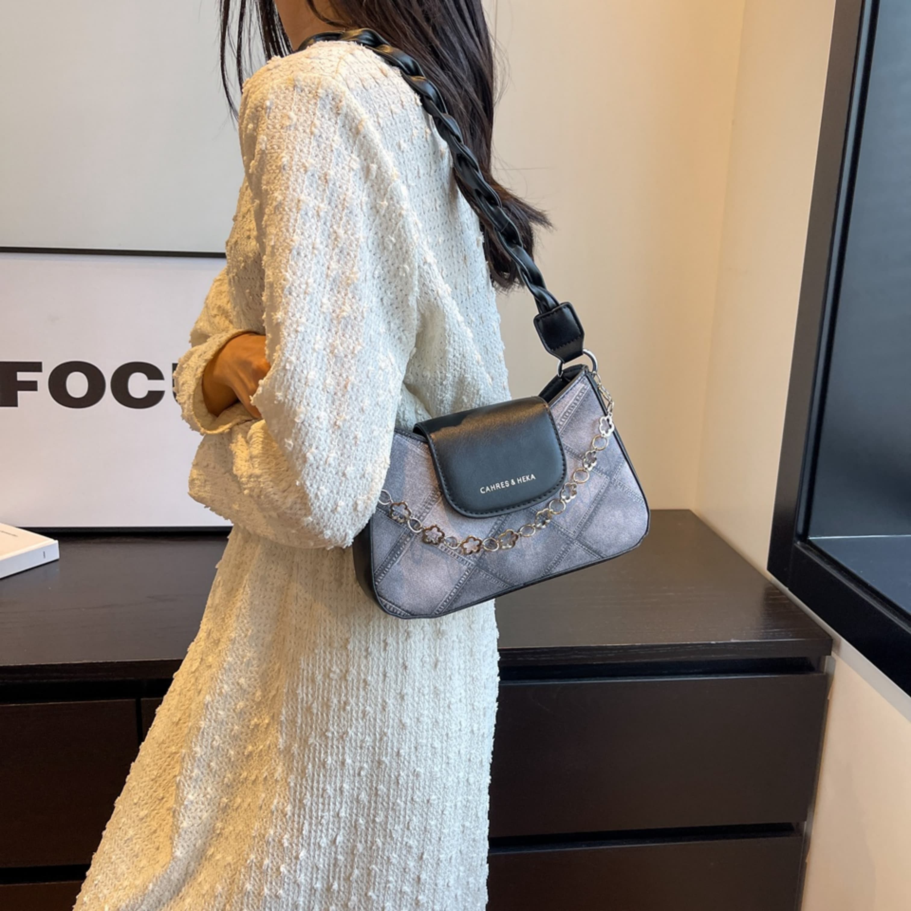 Light luxury high-end shoulder women s bag