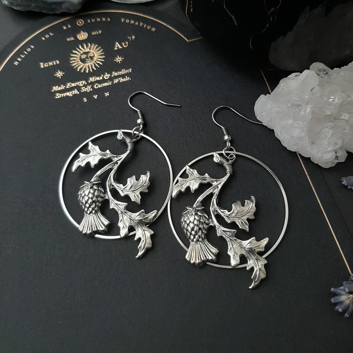 

Retro Exquisite Sliver Color Hollowed-out Thistle Ring Scotland Natural Plants Dangle Earrings for Women Halloween Charm Jewelry